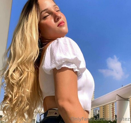 miawhitez sex pornstar image