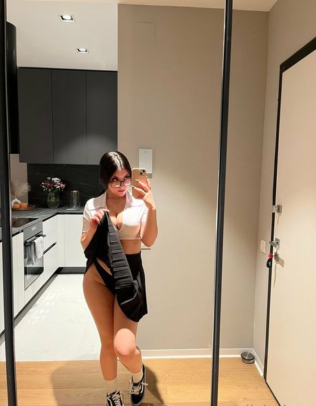 oliviariooo star nice photo