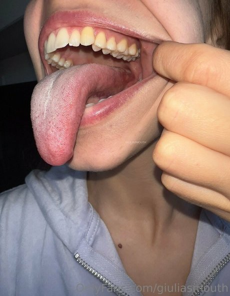 giuliasmouth adult actress images