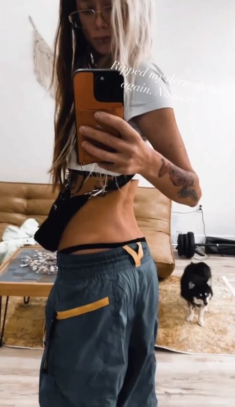 Alyssa Litanski porn model picture