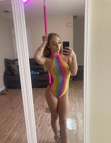 sarahnell sexy star pics