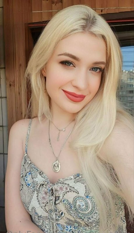 aliyarowefree model naked pictures