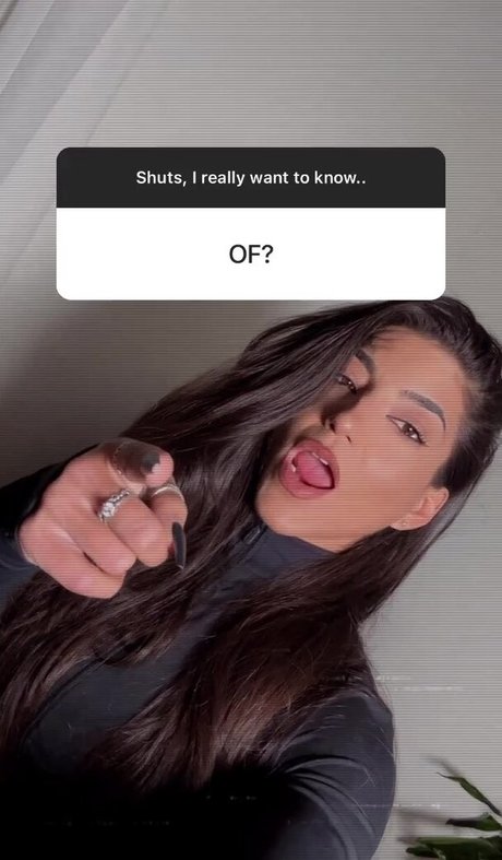 Leah Shutkever star nudes photos