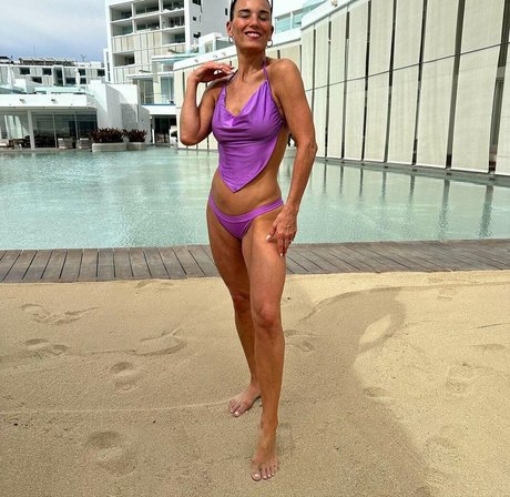 Heidi D Amelio naked star images