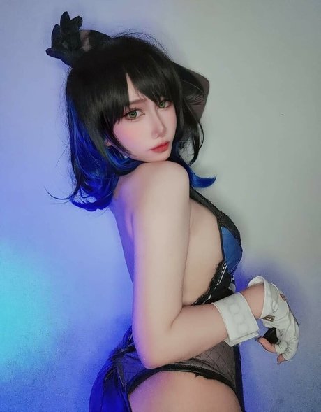 jjc ellyn free model photo