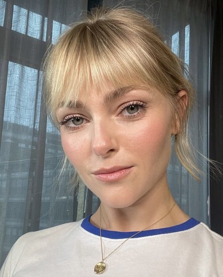 AnnaSophia Robb best pornstar img