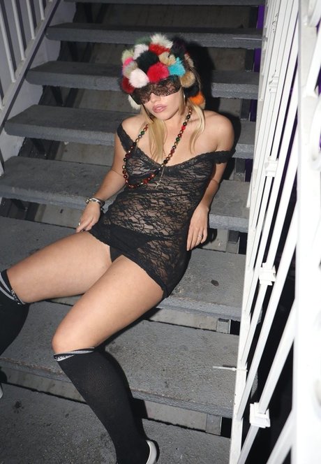 Lexee Smith star naked images