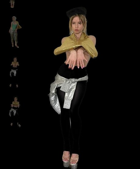 Lexee Smith star nude pic