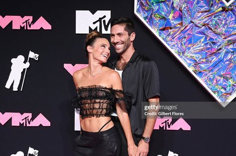 Laura Perlongo pretty star pictures