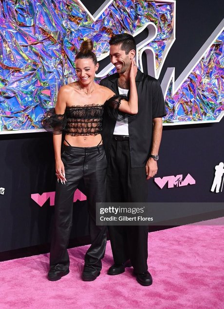 Laura Perlongo pornstar sexy photo