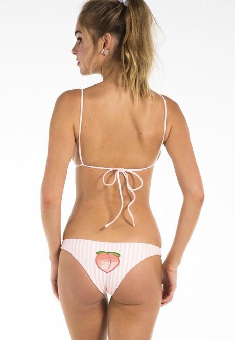 Elizabeth Turner art model pic