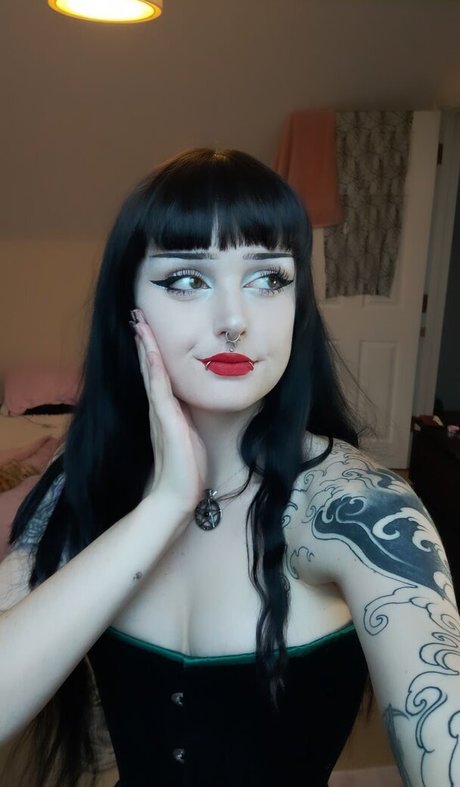 missdellavigne pornstar exclusive photo