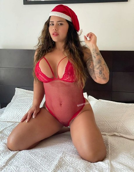 Gaby Souza model naked image