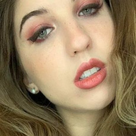 FrivolousFox ASMR star nudes archive