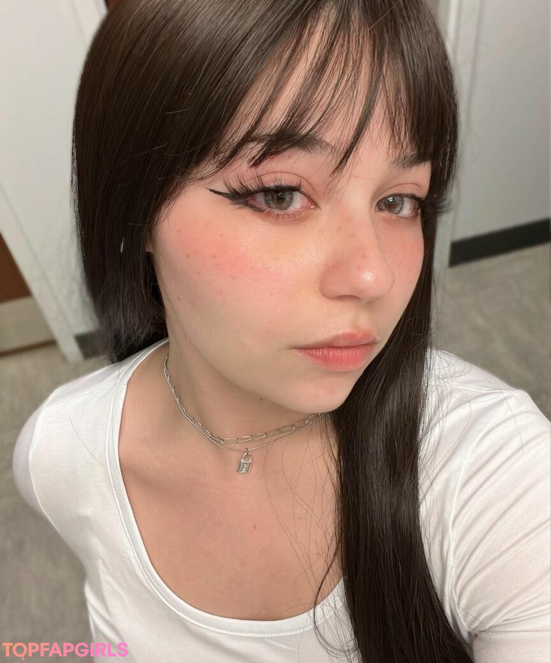 _sugashi model beautiful pics