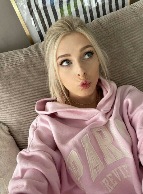 Milschbaum model sexy gallery