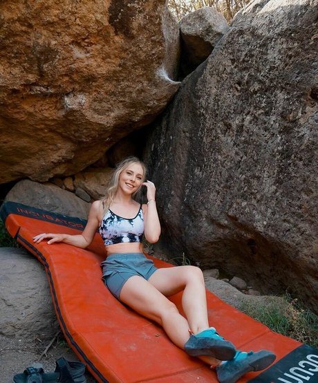 Milschbaum exclusive pornstar photo