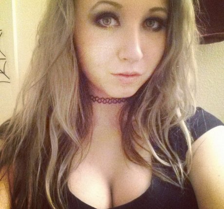 Abadon model best photos