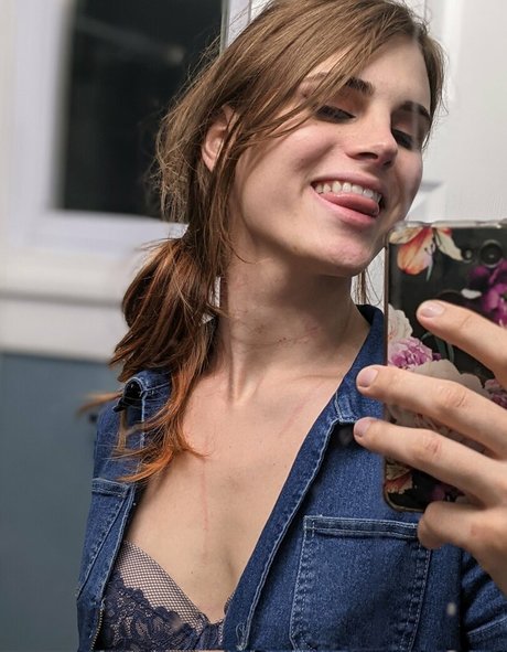 ayyy vuh model beautiful photo