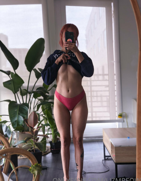 Lizmreow star high quality photo