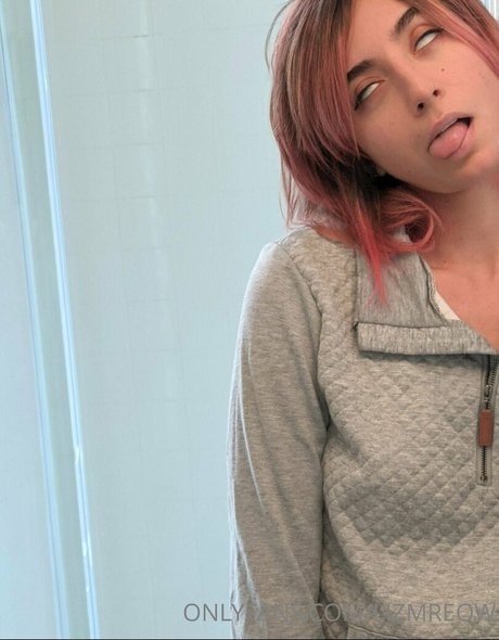 Lizmreow xxx actress image