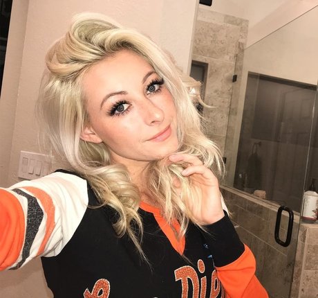 Abbyyyyyx0x0 star top photo