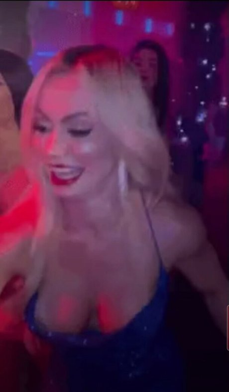 Vivi Winkler beautiful actress img