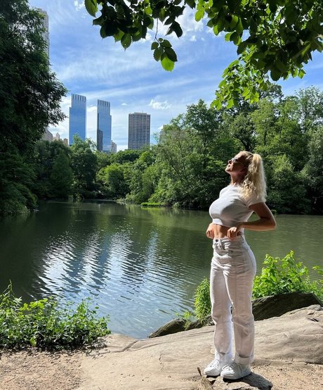 Mimi Lintrup naked pornstar archive