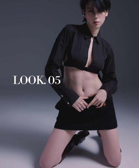 Ayaka Miyoshi model naked pictures