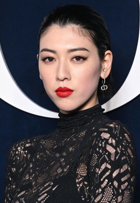 Ayaka Miyoshi naked star image