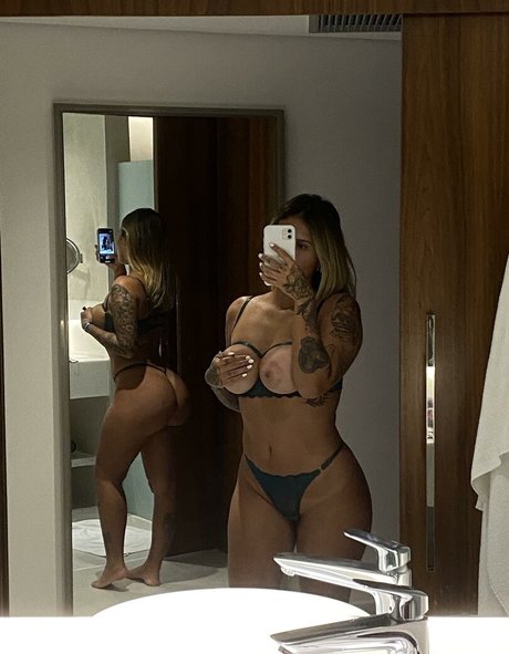 Julia Bhering nude model galleries