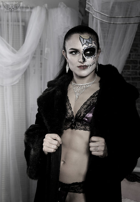 Thunder Rosa beautiful actress photo