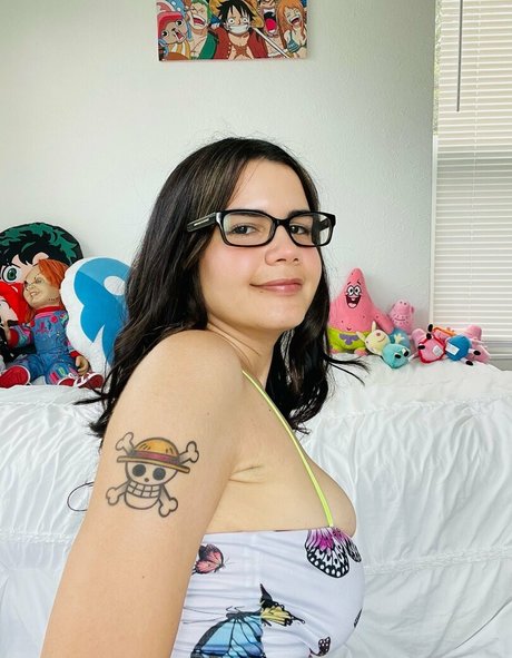 la elfo adult star archive