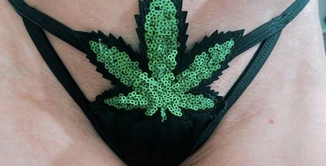 la elfo model erotic picture