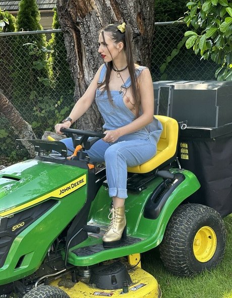 Piper Blush model best pictures