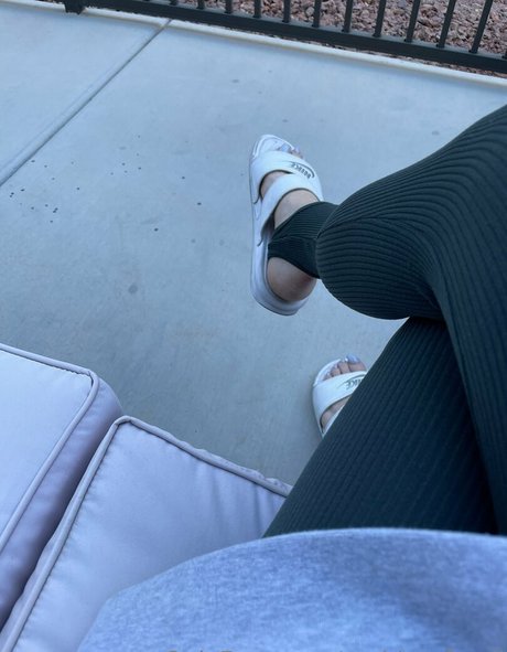 goddessfendi erotic star photos