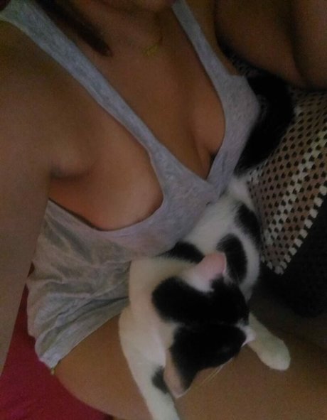 Thayna Acordaela pornstar hd galleries