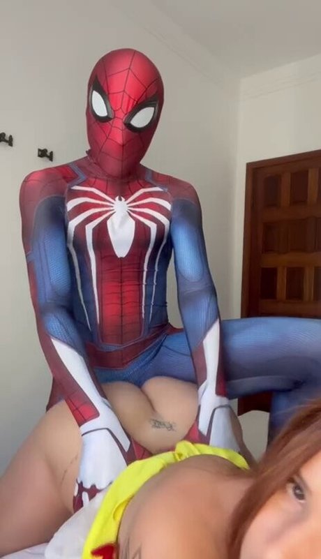 Isadora Albuquerque top star images