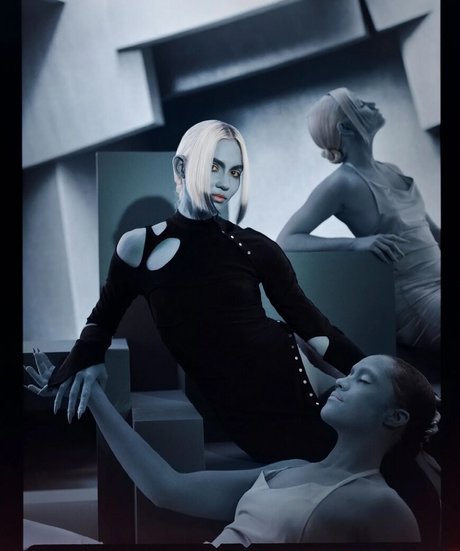 Grimes pornographic model pictures