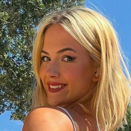 Bethfit pornstar sexy pics