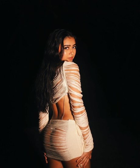 Rebeca Barreto pornstar top pic