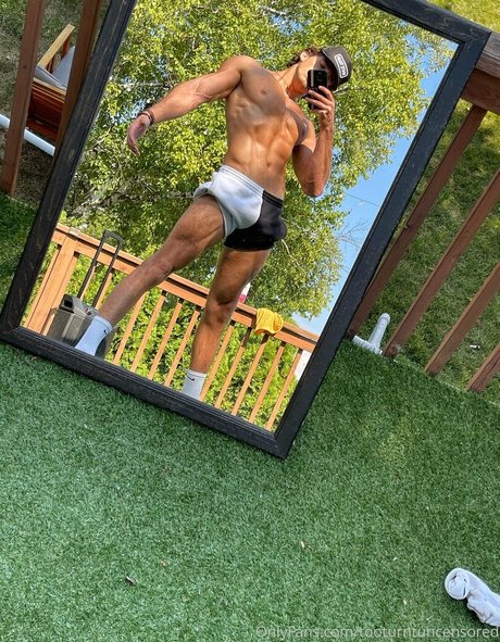 tooturntuncensored star naked galleries