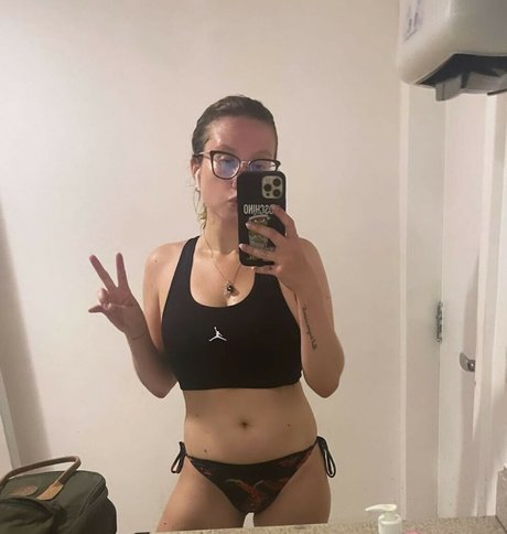 CherryGumms model porn photos