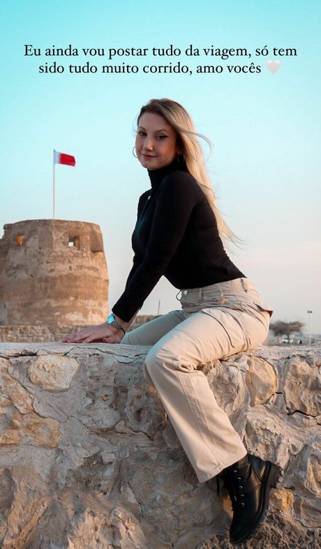 CherryGumms model art photos