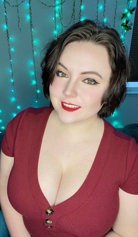 vixenshelbyfree pretty actress photo