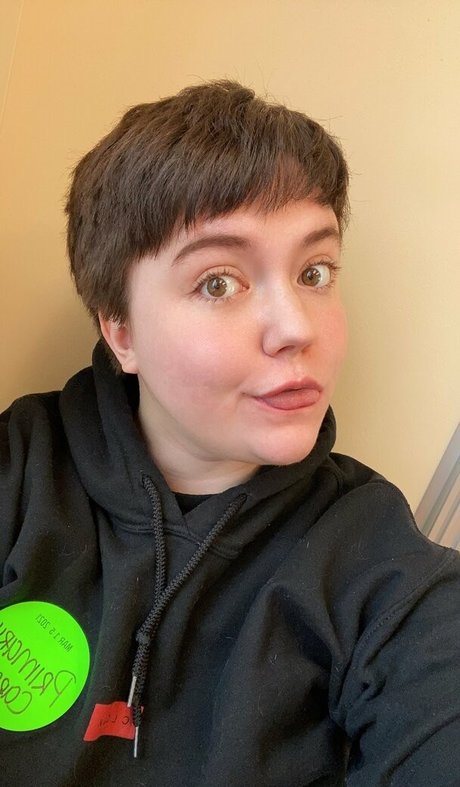 vixenshelbyfree porn model photo