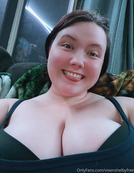 vixenshelbyfree pornstar sexy picture
