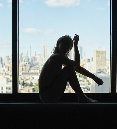 Esther Rose McGregor nudes star gallery