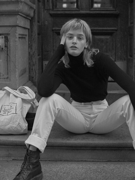 Esther Rose McGregor pornstar photos