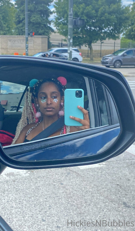 hickiesnbubbles model best pictures
